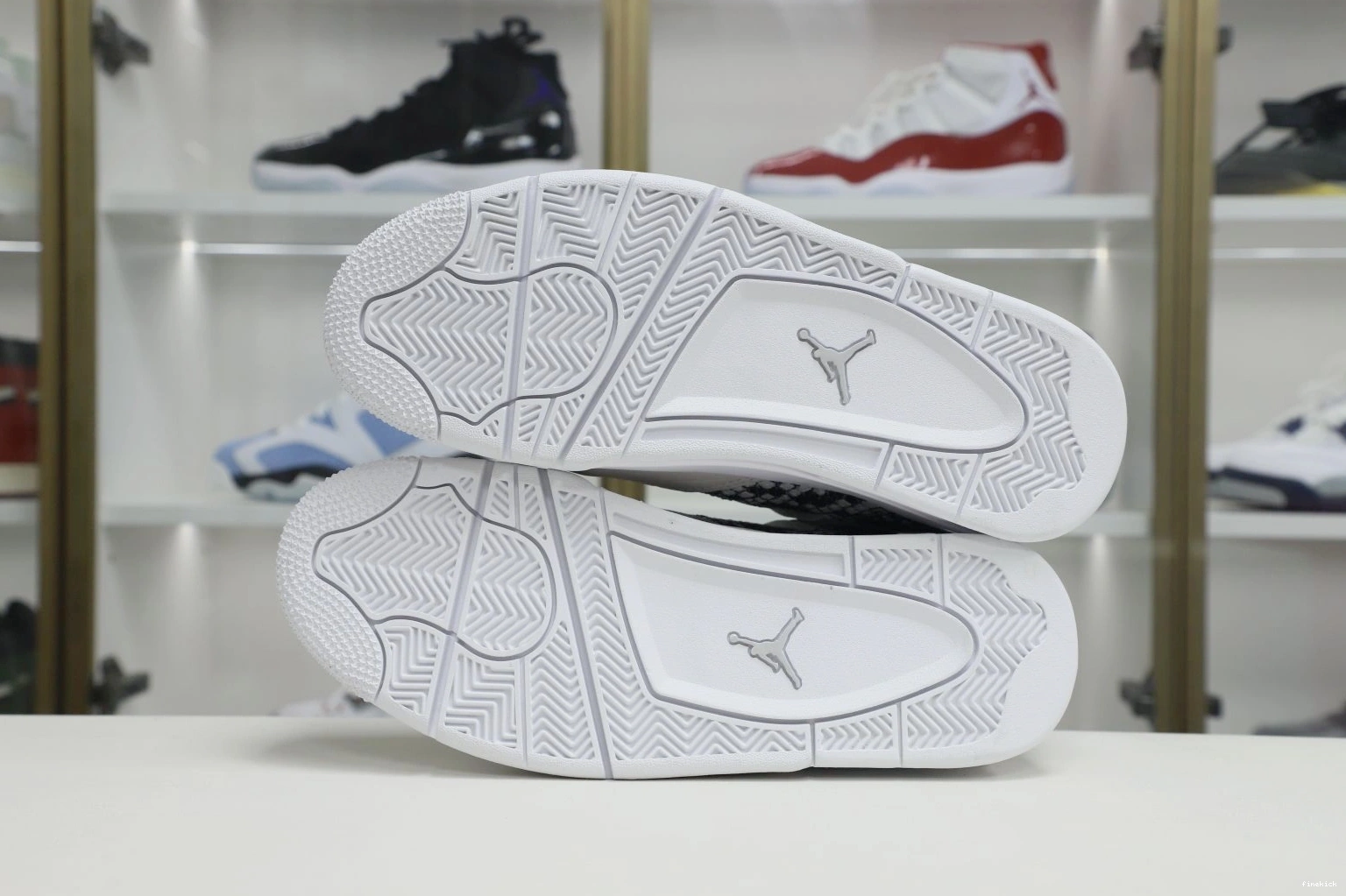 Jordan retro 4 Air snakeskin Jordan 0808